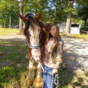 Meet your Posher, Addie